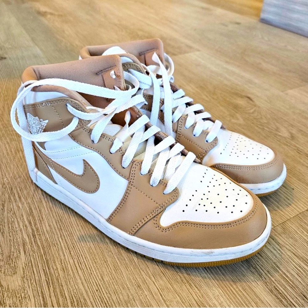 Nike Air Jordan Mid Tan Gum